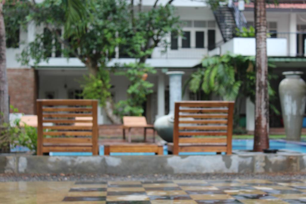 Lanka Bangla Inn Villas Restaurant & Travels Katunayaka Esterno foto